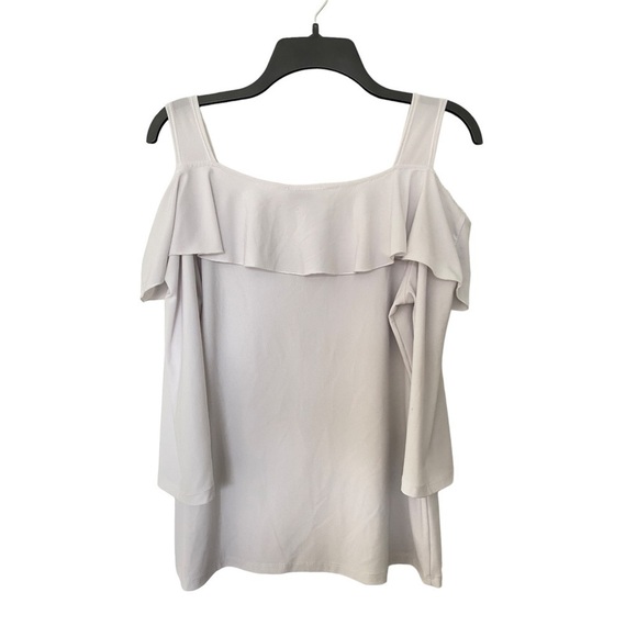 CLARA SUN WOO White Cold Shoulder Top - Picture 2 of 4